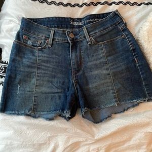 ✨LEVI Signature Modern Shorts